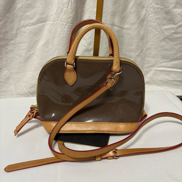 Dooney & Bourke Patent Leather Zip Zip Satchel in taupe brown - Picture 4 of 8
